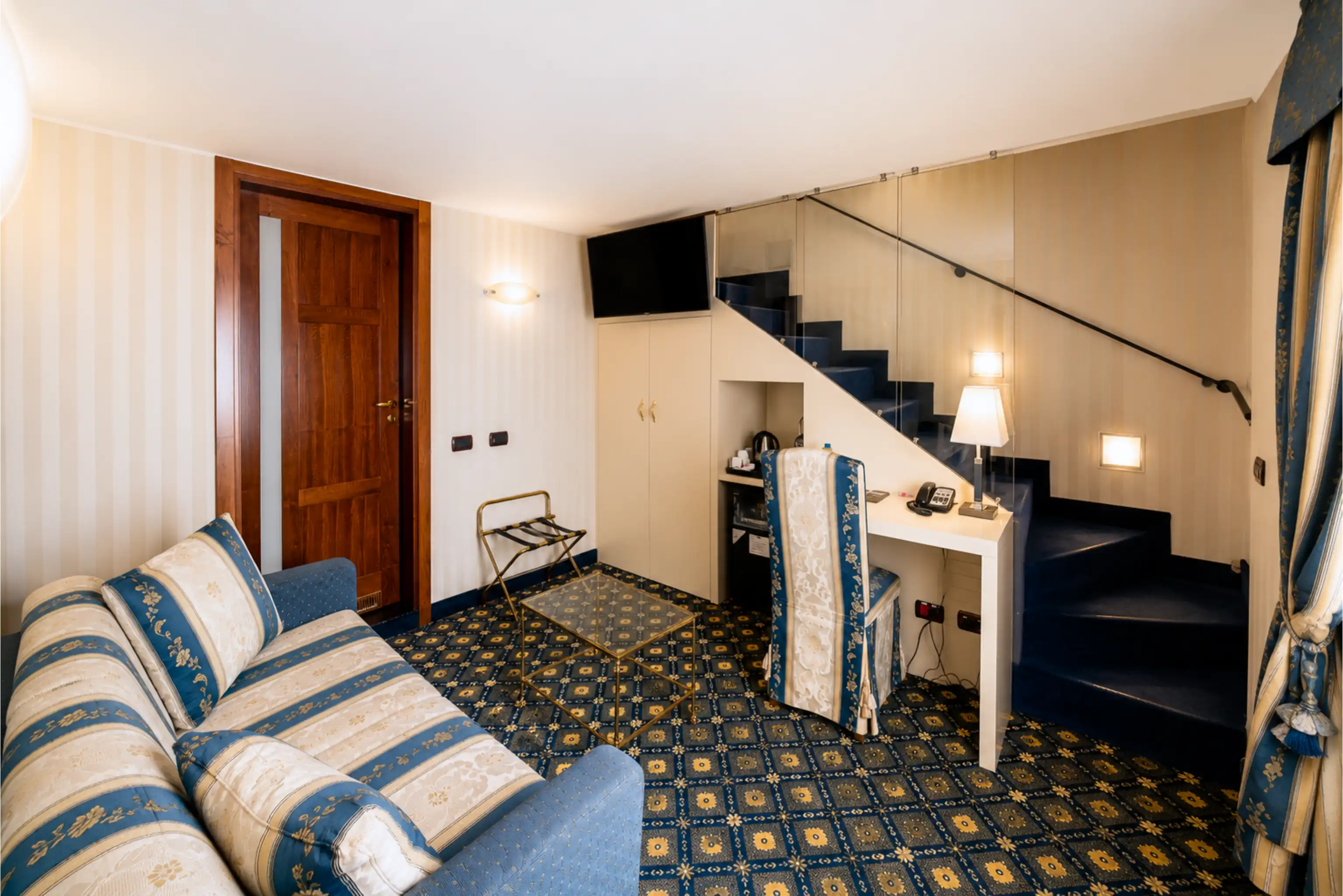 junior-suite4.webp
